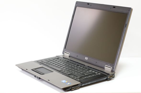 Ноутбук HP Compaq 6730b C2D T9600 15.4" /2/120/DVDRE/1680x1050