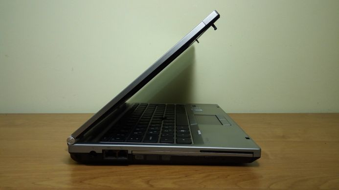 Ноутбук HP EliteBook 2560p i7-2620M 12,5"/4/320/DVDRW/WEBCAM/1366x768