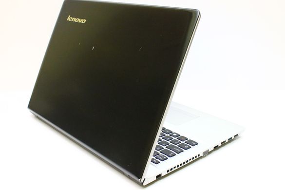 Lenovo Ideapad 500-15ISK i5-6200U/8/180SSD/15.6"/1366x768/Win10