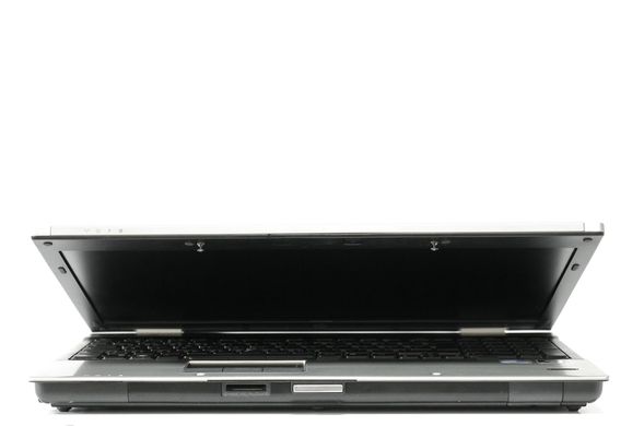 Ноумбук HP EliteBook 8540p i5-520M 15,6"/6/250/DVDRW/1366x768